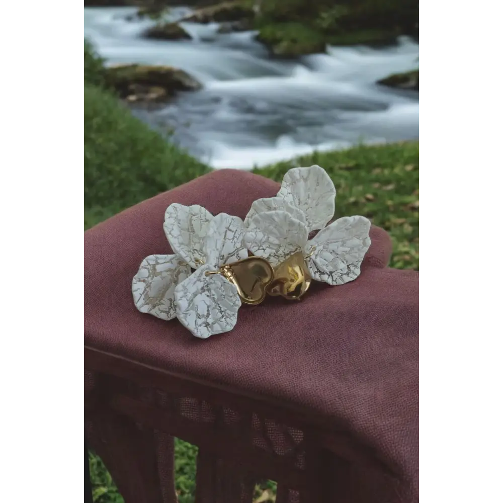 Elegant Heart-Shaped Drop Earrings with 18K Gold Plating - Earrings