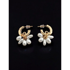 Gold-plated textured hoop earrings with clustered pearl drops – trendy and elegant jewellery for women.