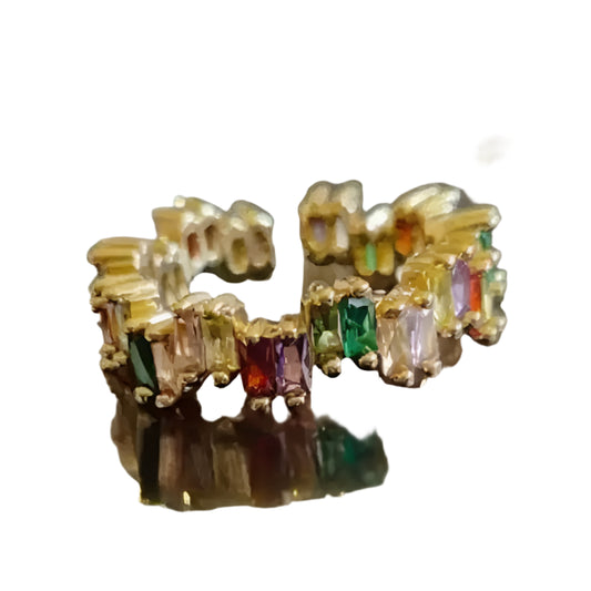 Elegant gold bracelet with multicolor baguette stones, designed for a luxurious and vibrant look, perfect for parties and celebrations